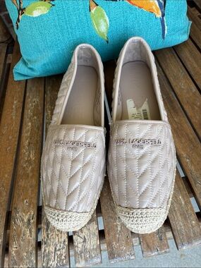 Karl Lagerfield Paris quilted shoes with chain